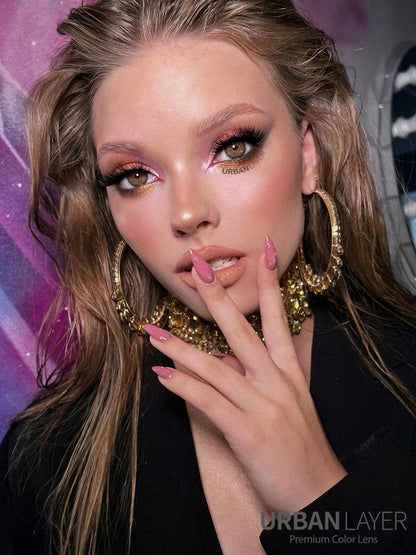 Siri Brown (Alumna Chica)